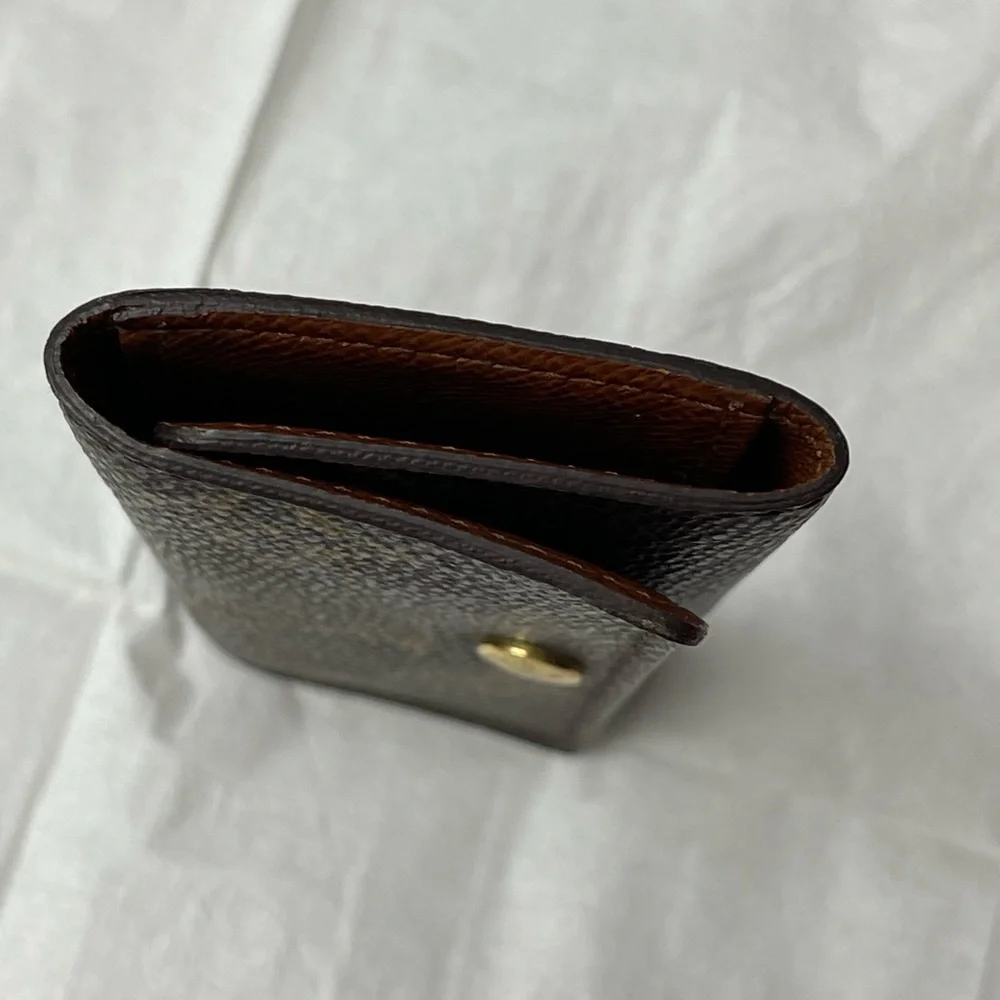 Louis Vuitton Monogram Multicles Key Case - Picture 15 of 15